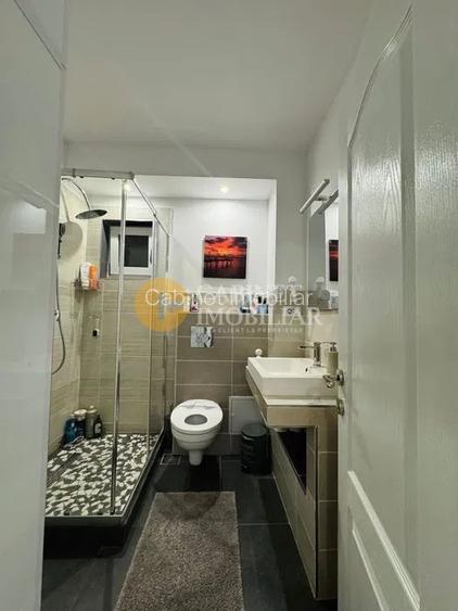3 Camere Decomandat + 2 Bai - Etaj Intermediar - Zona Frumoasa - 4