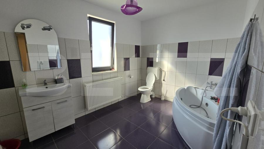 Casa 4 camere 110 mp .Teren 200 mp . Odoreu