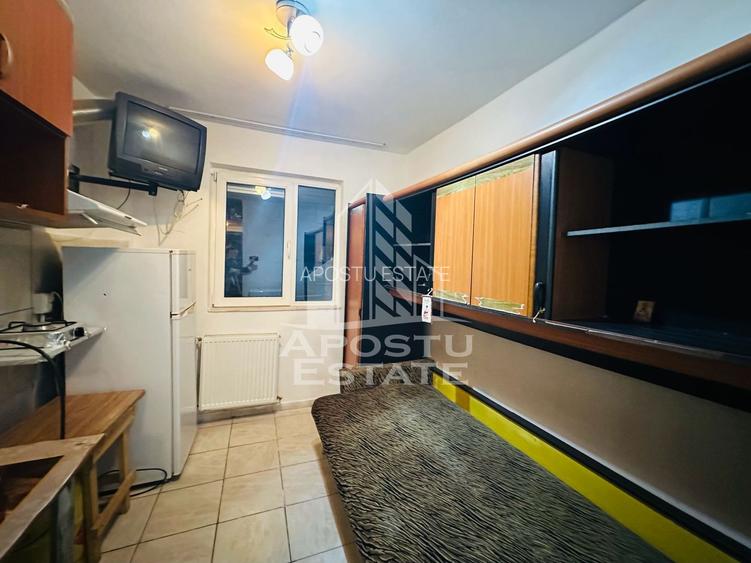 Garsoniera zona Vlaicu - 2
