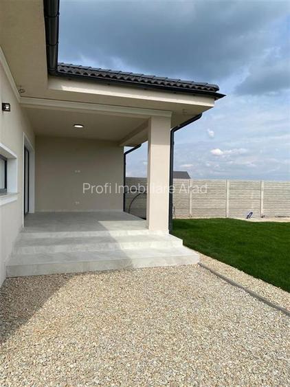 Casa noua 2026 Parter-7Km de Arad-Zimand Cuz - 7