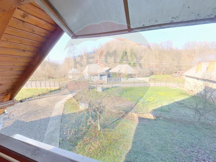 Casă / Vilă cu 7 camere de vânzare - 5