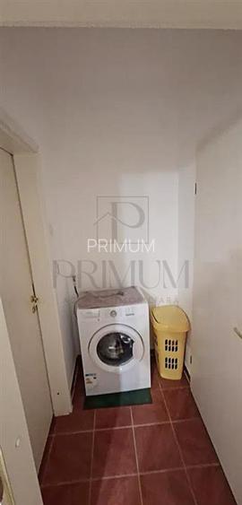 MEDICINA - 3 CAMERE - SPATIOS - CENTRALA PROPRIE - ZONA LINISTITA - 9