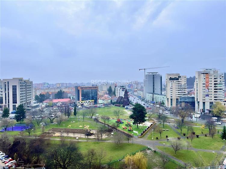 Etaje Renovate in Centrul Civic pentru Birouri de Inchiriat - 4