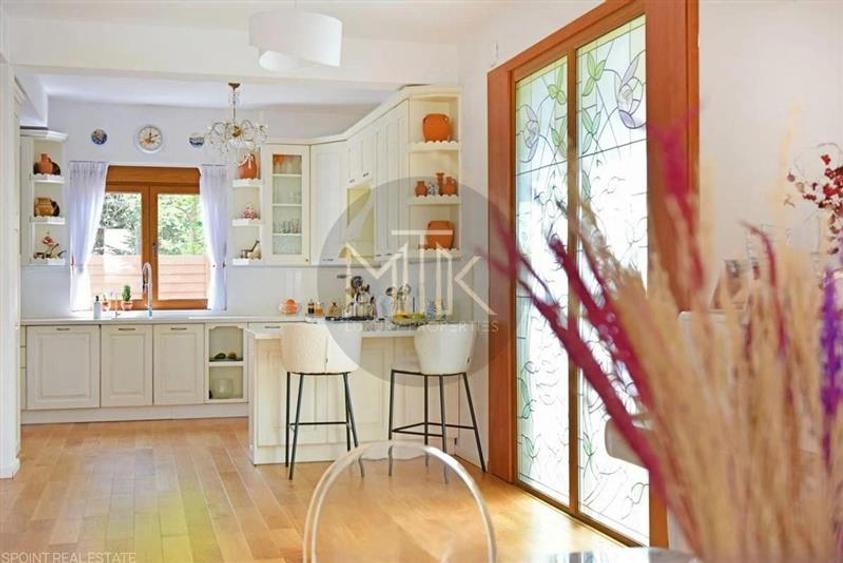 Exclusiv | Vila 5 camere Iancu Nicolae | 2 Locuri de parcare