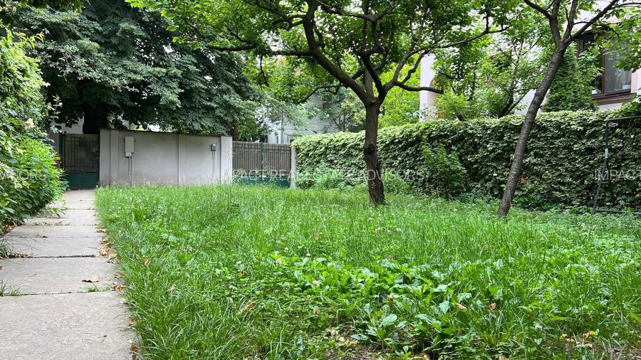 Apartament in vila cu 5 camere si curte proprie | Domenii - Casin - 2