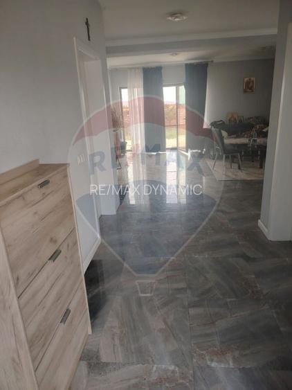 Casă/Vilă modernă de vânzare, 5 camere, în noul cartier din Macea Arad - 3