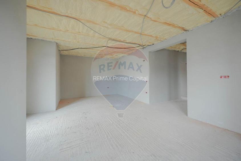 De vânzare casă semifinisată cu 3 camere, 455 mp teren, în Cihei - 3