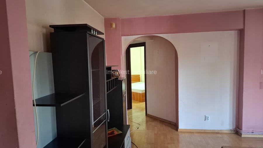 Dorobantilor | 3 camere | etaj 1 | centrala proprie | necesită renovare - 2