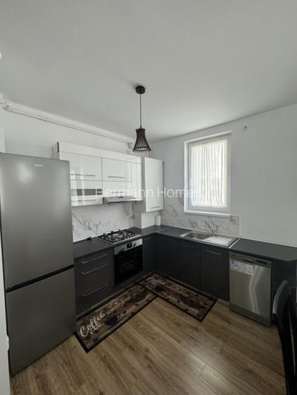 Apartament de 3 camere - 70 mpu - etaj 1 - lift - 2