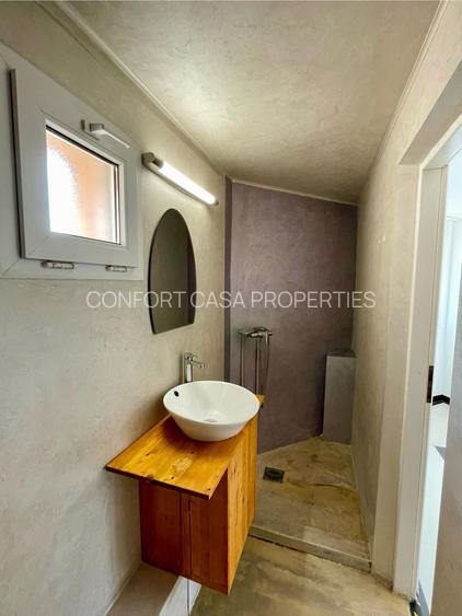 Aviatorilor - Vila spatioasa,  S+P+1E+M, CURTE 87 MP,  7 CAMERE, CENTRALA, GARAJ - 35