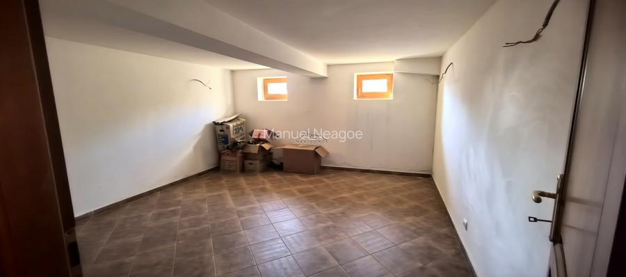 Vila/Pensiune 620mp  , teren generos 3862mp , priveliste de top , neopturata - 26