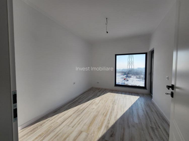 CARTIER PRIVAT, CASA 4 CAMERE, 2 BAI, MIROSLAVA , PLACA DE BETON PESTE ETAJ - 12