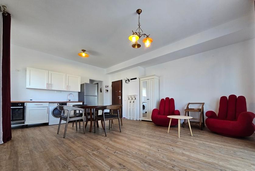 3 Camere Zona Energia Mobilat Utilat Termen Lung