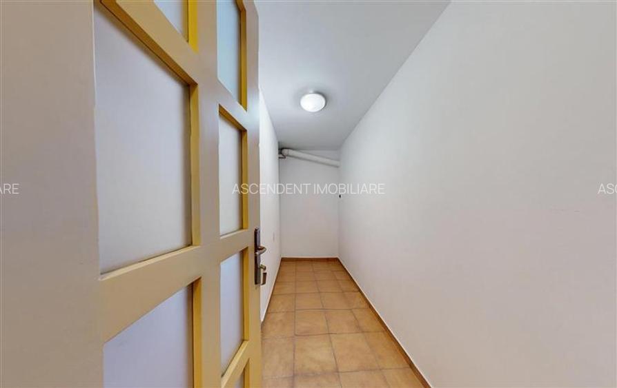 Volum arhitectural remarcabil:Sediu firma, Clinica,Investitie,Rezidenta,Centru C - 23