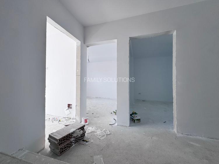 Casa P+1+M. 7 camere. Pozitie stradala - 12