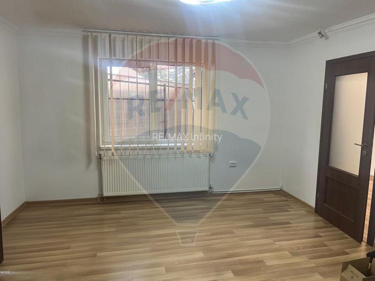 Casă / Vilă cu 4 camere de închiriat în zona Andrei Muresanu - 7