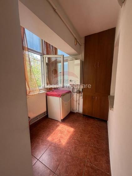 2 camere decomandat, bilateral,etaj 1, centrala, 2 balcoane, Rovine - 9