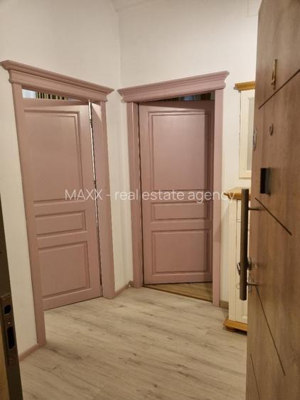 VREI SA LOCUIESTI LANGA CAZINO ? LA 2 PASI DE MARE ? - 6