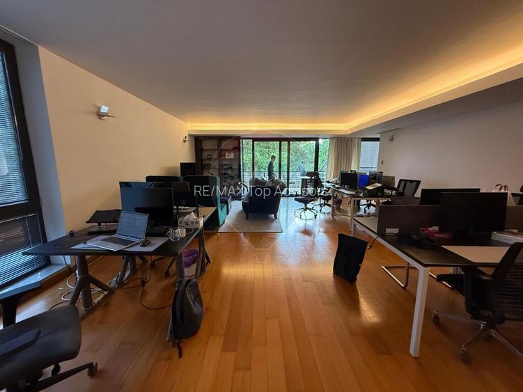 INCHIRIERE Apartament cu 3 camere in zona Primaverii - 2