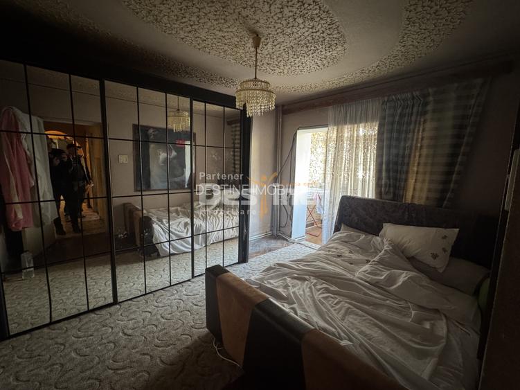 Apartament 3 camere et 1 Ultracentral Simeria - 2
