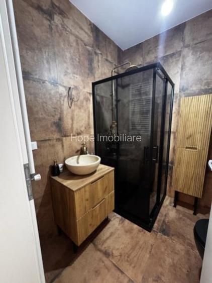 Grand Kristal - 2 camere , loc de parcare , ideal investitie - 5