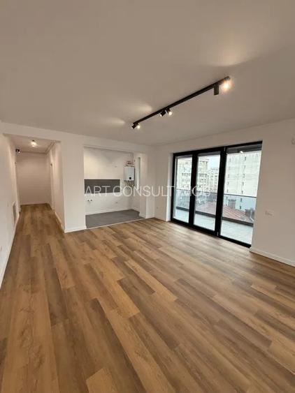 2 Camere | Decebal | Firma | Rezidenta | Centrala - 4