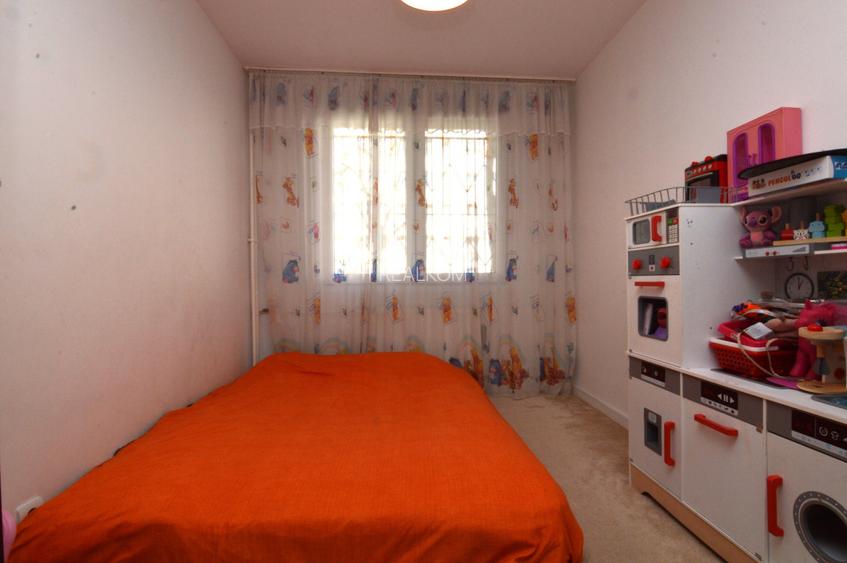 VANZARE APARTAMENT 4 CAMERE TITAN – 1 DECEMBRIE 1918 - 19