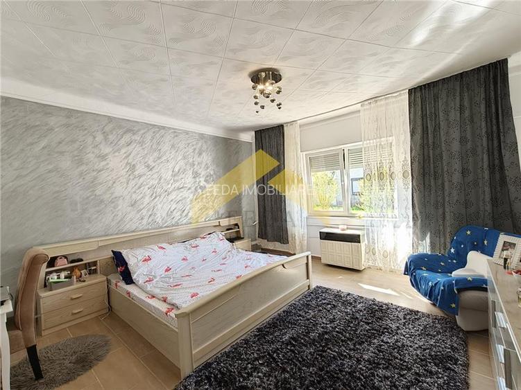 Casa la sol de vanzare in orasul Csanádpalota, Ungaria - 18