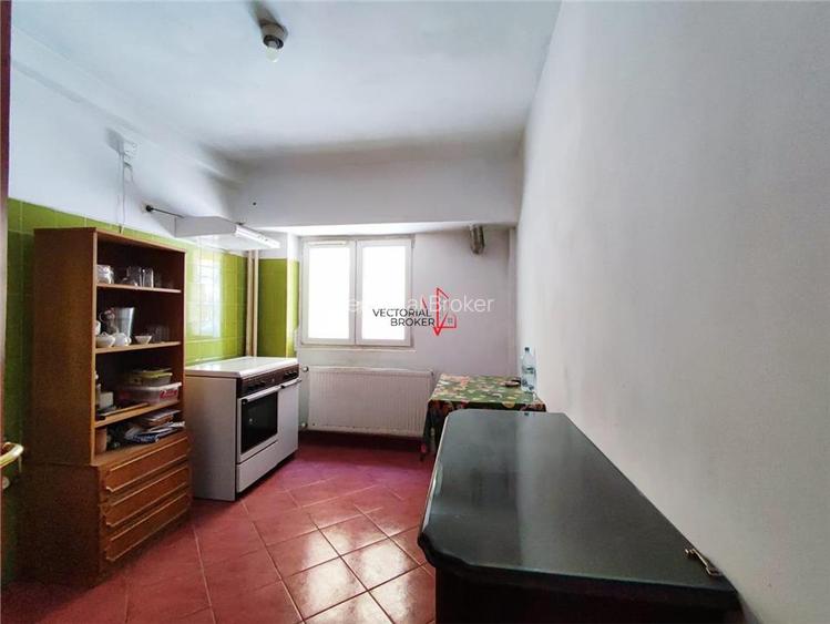 Apartament in bloc reabilitat, la intrarea in parc- zona Doamna Ghica - 3