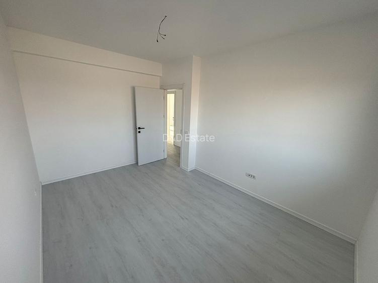 Vilă modernă cu teren generos – lângă Paradisul Verde - 9