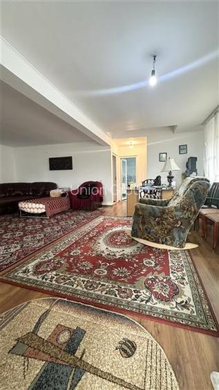 Casa de vanzare in Poiana cu Teren de 350 mp - 10