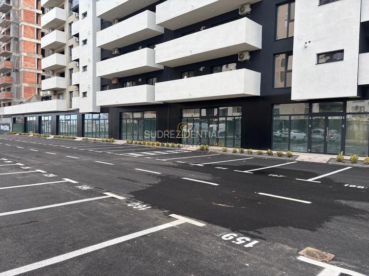 Spatiu comercial excelent, 200 mp, vitrina ampla, locuri de parcare - 2