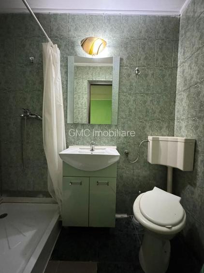 Casa de inchiriat, 25 camere, 25 bai, receptie,T719 - 17