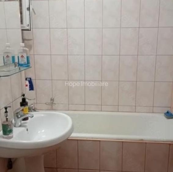 Metrou Tineretului - Apartament 4 camere , decomandat - 8