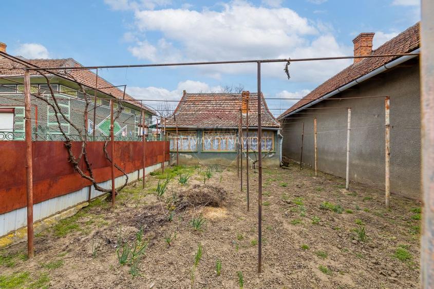 Casă 4 camere + anexe, teren 760 mp – Pilu, jud. Arad - 11