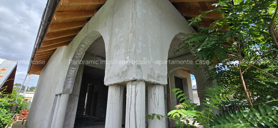 Vila de vanzare Focsani la gri, tip brancovenesc . - 16