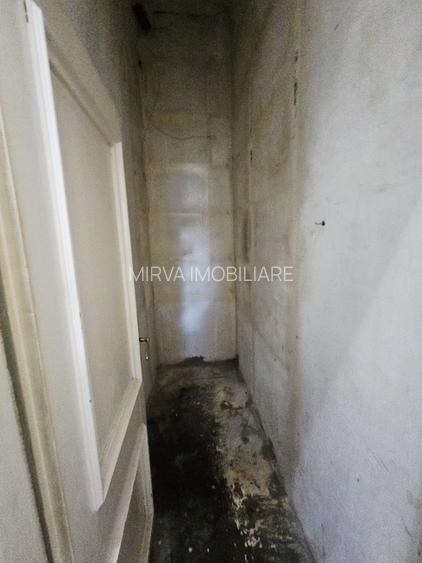 Casă cu arhitectură interbelică, 5 camere, teren 409 mp – Central - 39