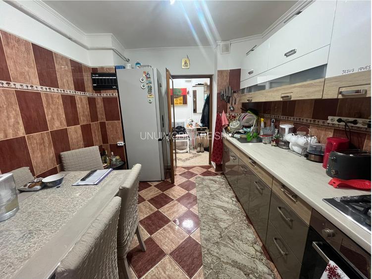 Apartament trei camere - etaj 2 - 80 mp - zona Restaurant Urban - 2