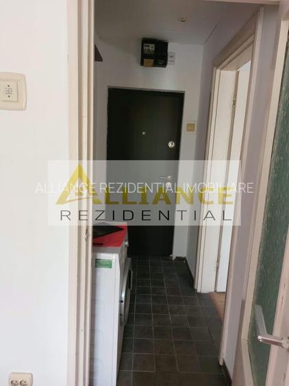 De vanzare | 2 camere | 38 mp | Metrou Aparatorii Patriei – 12 min |