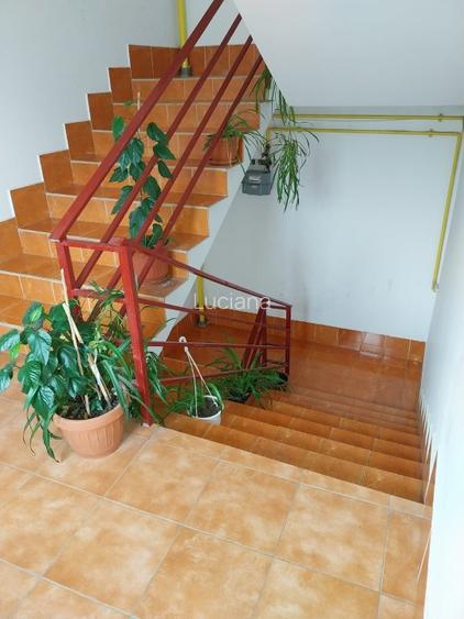 Apartament de vanzare - 4