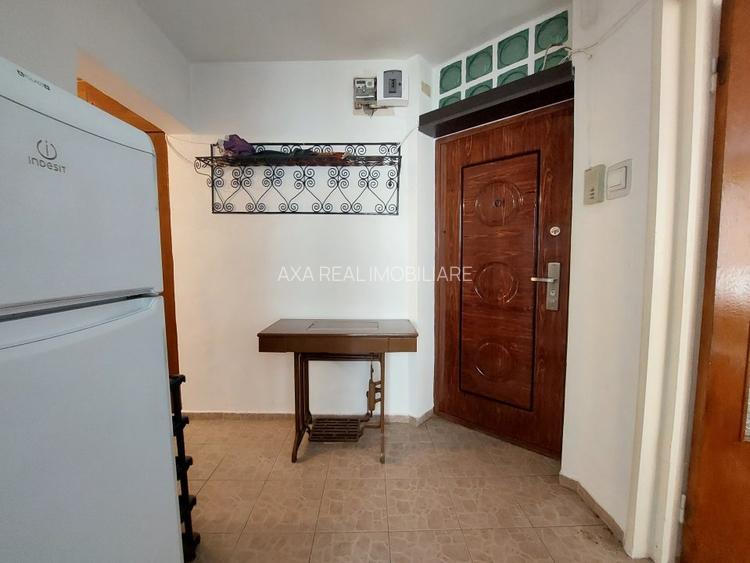 3 camere | decomandat | 5 min metrou 1 Decembrie | COMISION 0% - 16