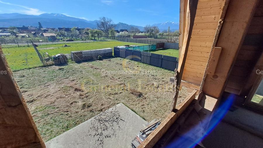 Casa moderna la rosu in Cristian - 13