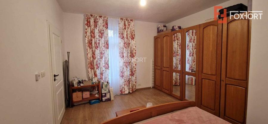 COMISION 0% Apartament la casa cu 2 camere, zona Sinaia  - 4