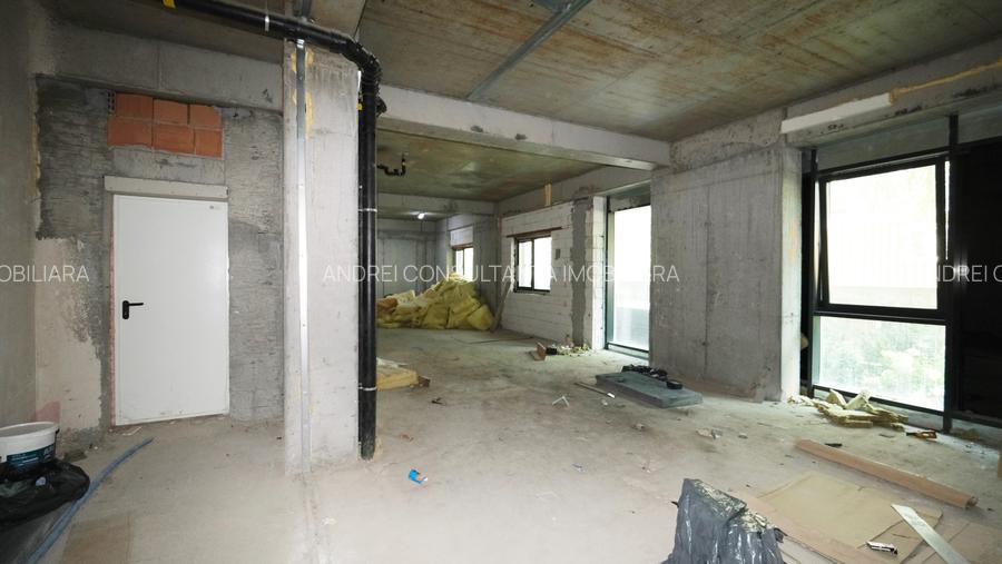 Vanzare 246 mp spatiu comercial in Cortina North si 3 locuri parcare - 10