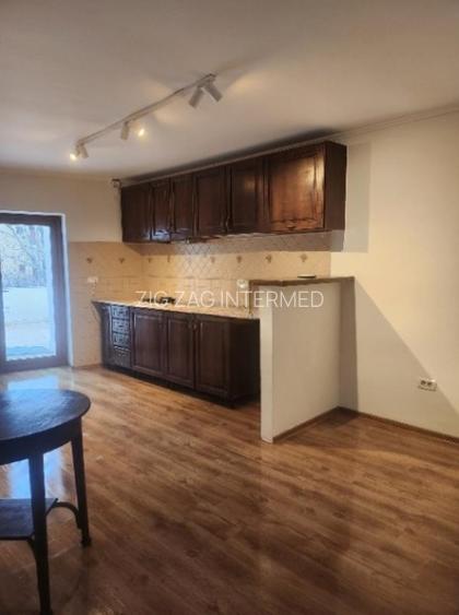 Piata Ovidiu - Centrul Vechi, spatiu IDEAL BIROURI, renovat 2025 - 3