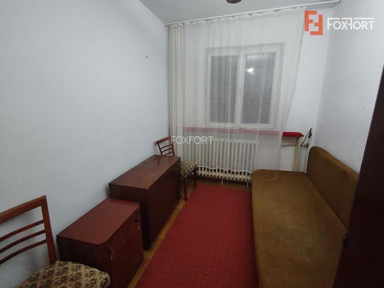 Apartament cu 3 camere de vanzare in zona Sagului - 10