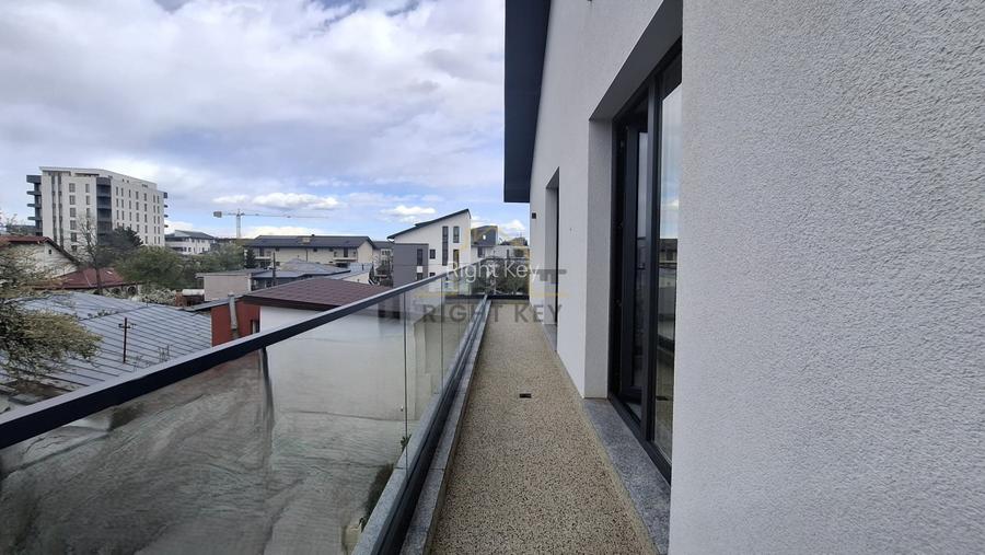 Apartament 3 camere in ansamblu nou/ 85 mp+ terasa 12mp/ Comision 0% - 13