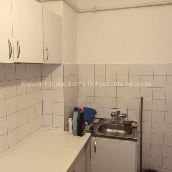 Km 5 Garsoniera Decomandata  41,5m² bloc 1994 Izolata Centrala Incadrata Vest - 4