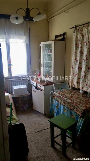 Vand casa ultracentrl Simeria din caramida acces de pe 2 strazi. - 3