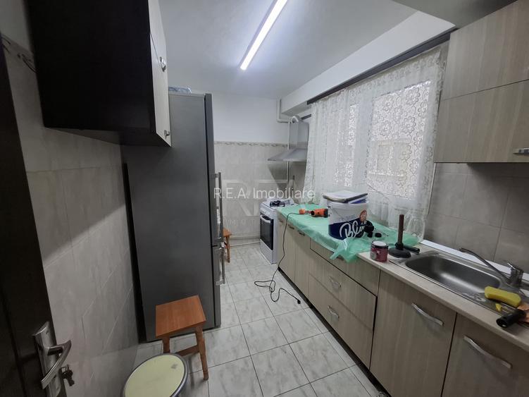 2 camere, P/4, 50mp, anvelopat, bloc tip P-Drumul Taberei - 7